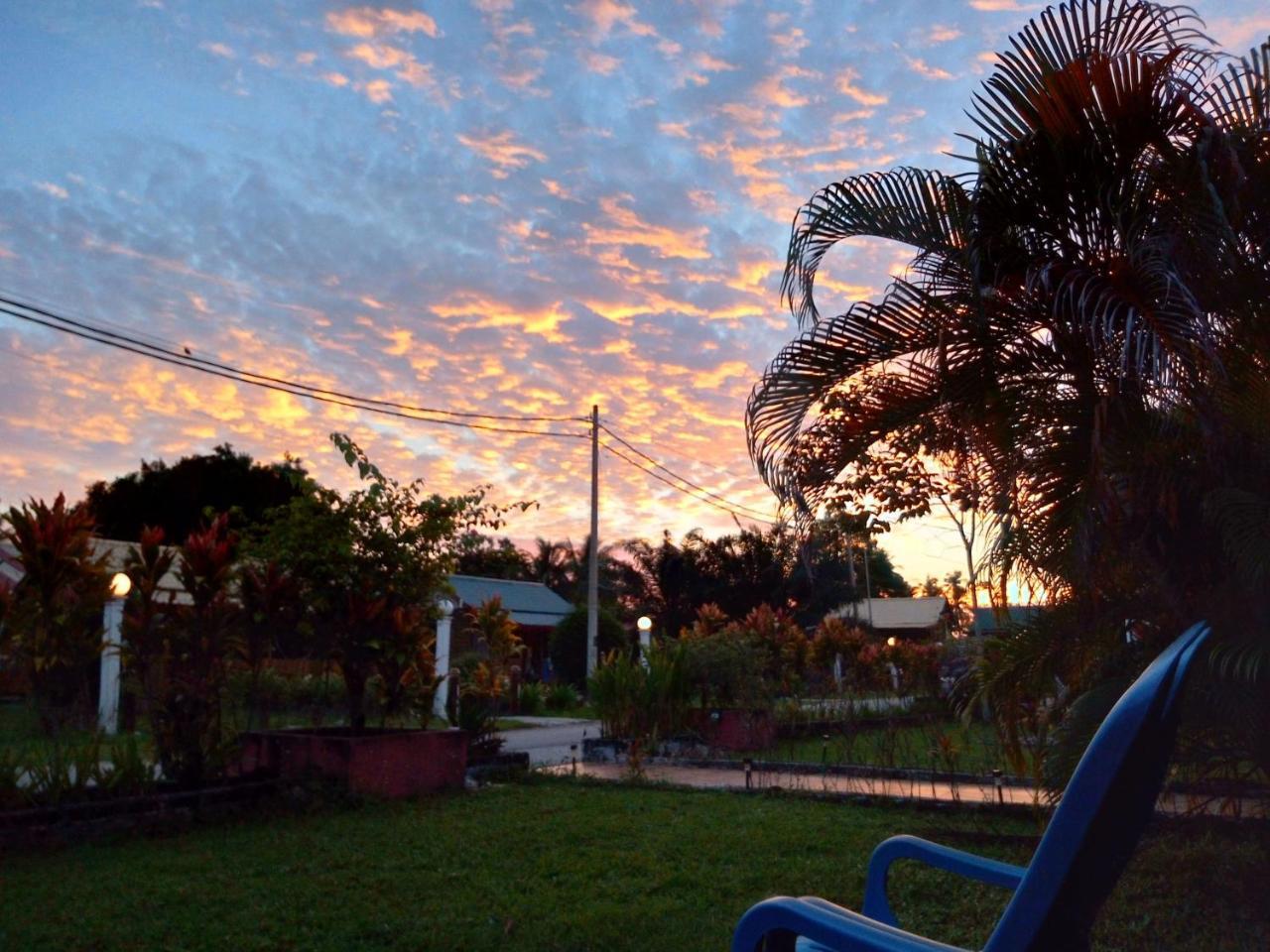 Rainbow Lodge Pantai Cenang  Esterno foto